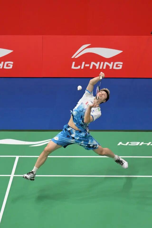 2.76亿美金！状元郎陨落！NBA最唏嘘的悲剧诞生，相比之下罗斯太幸运了