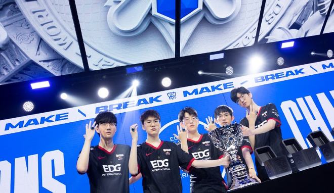 前老鹰与独 前老鹰与独